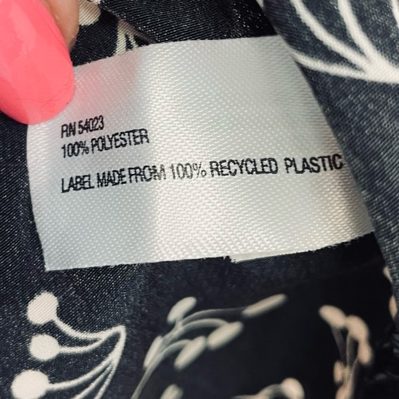 Gap Black Ivory Cherry Print Blouson Pockets Lightweight Popover Mini Dress - Picture 6 of 12